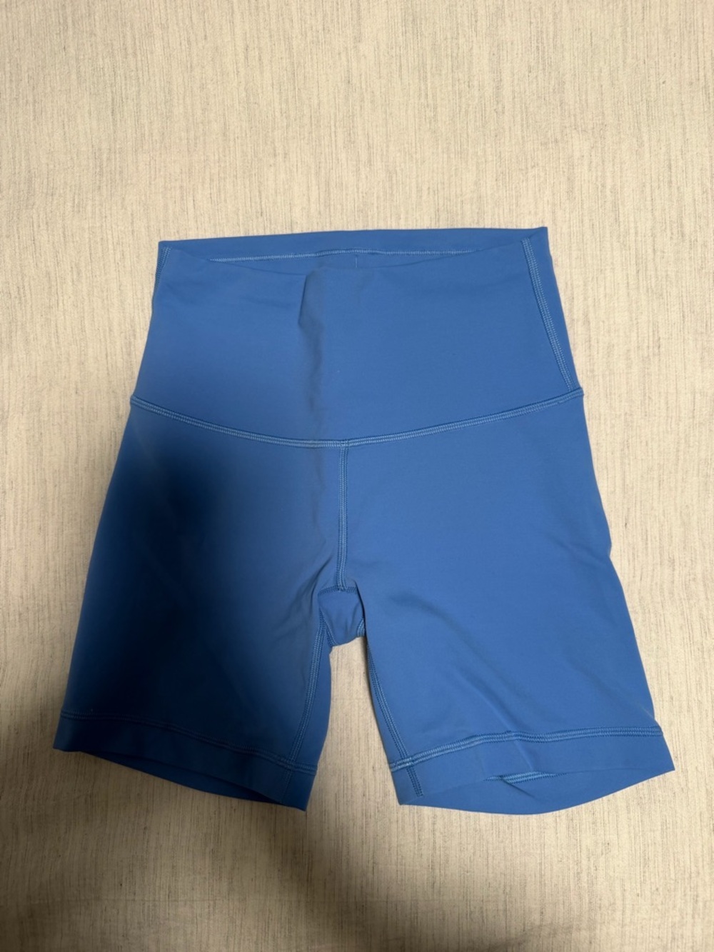 Lululemon Wunder Train Short 6” Size 4